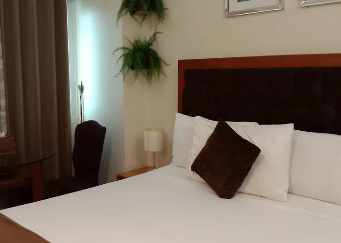Unit At The Beacon Makati Near Greenbelt Apartment *